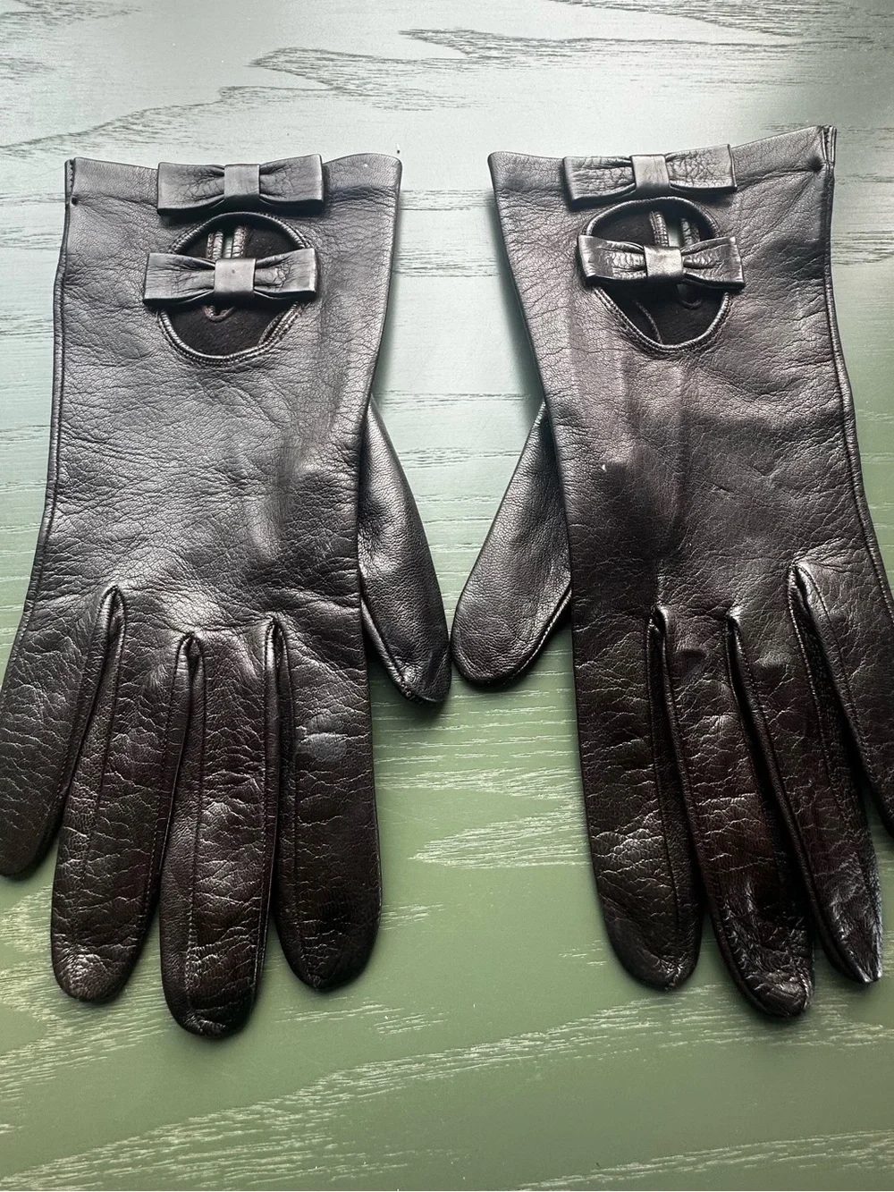 Classic Dark Brown Leather Women's Gloves with Bow Accent